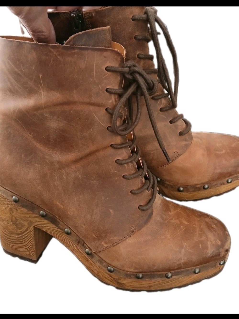 Kork-Ease Sherborn Brown Leather STUD Platform Chunky Heel BOOTS Women's Size 9